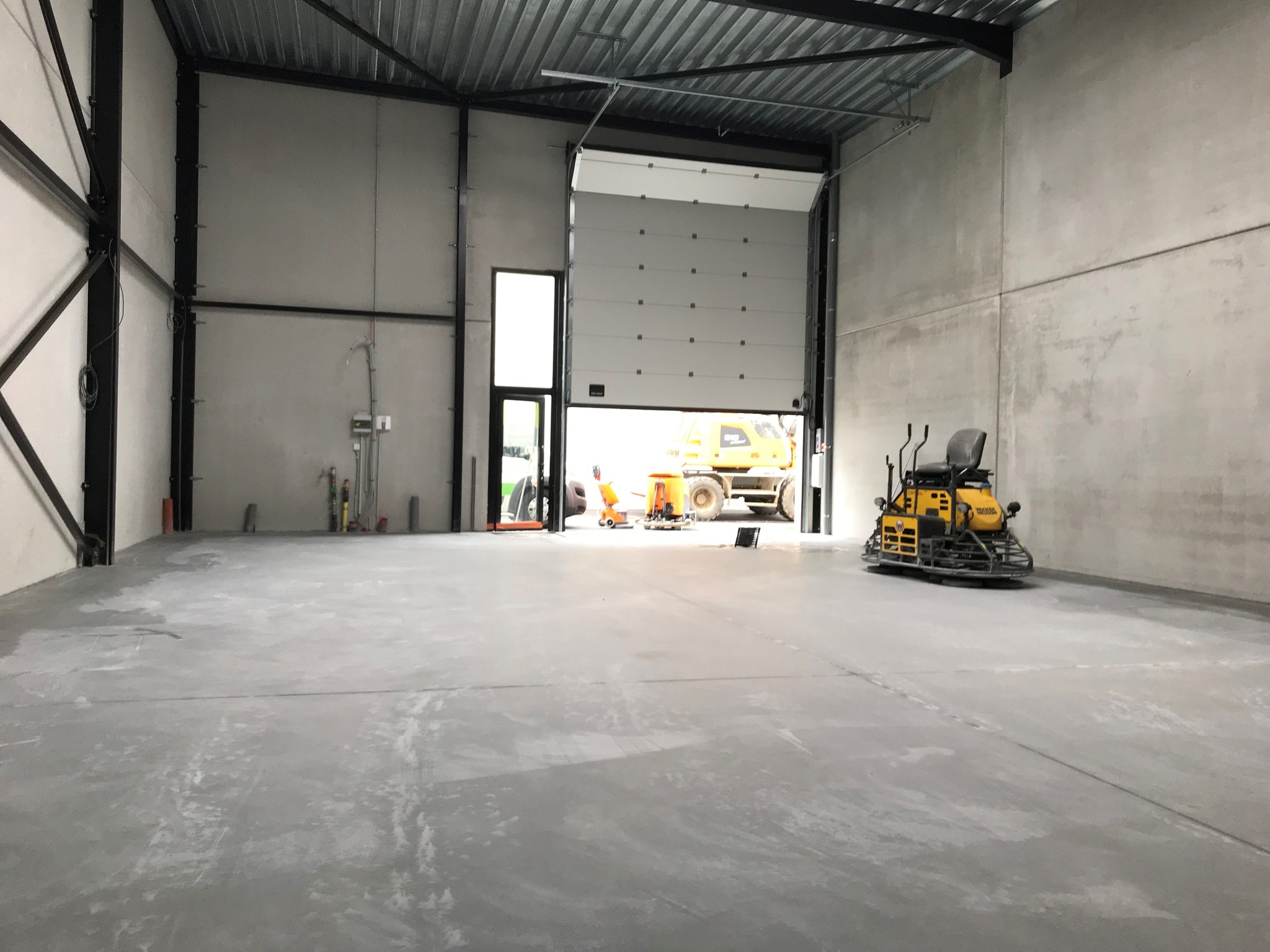 How To Polish A Storage Room Concrete Floor With Fast Grind In2