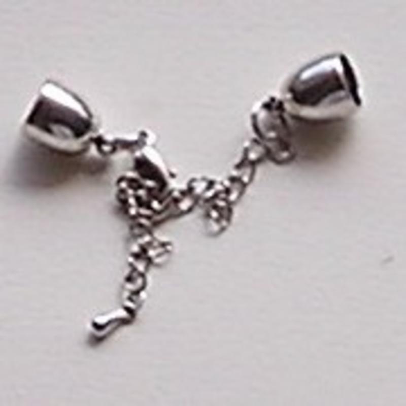 Setje Eindkappen. 8mm. Rond. incl. Verlengketting en Lobsterslot. Silverplated.