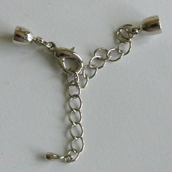 Setje Eindkappen zilverkleurig 4mm. incl. Verlengketting en sluiting.