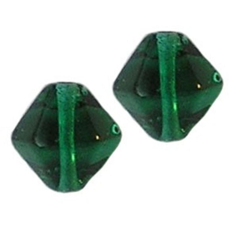 Glaskraal. 8mm. Pyramide Groen Transparant voor het maken van sieraden en accessoires