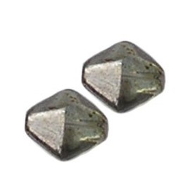 Glaskraal 15mm. Piramide Groen Bruin Gemeleerd.