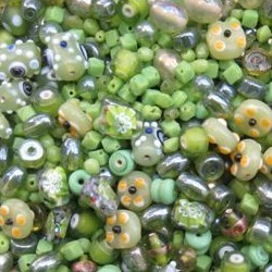Glaskralenmix. Olivine Lime Fantasy. (mooie kwaliteit ook in 250 gram). 50 gram.