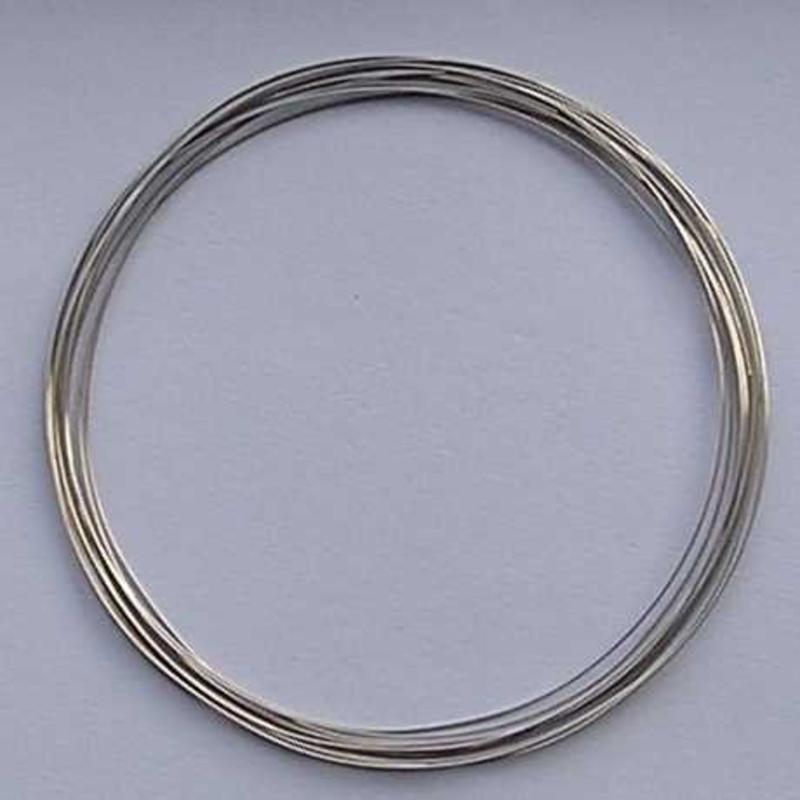 Memorie wire. 0,6mm. Diameter 11,5 cm. 6 windingen voor een ketting
