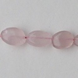 Rose Quartz. Kraaltje. Ovaal. 8x11mm.