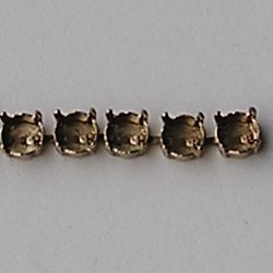 Armband Kastjes. Goudkleurig. voor ss39 Swarovskisteen. Hoogwaardige kwaliteit. 1 kastje=1cm. per kastje
