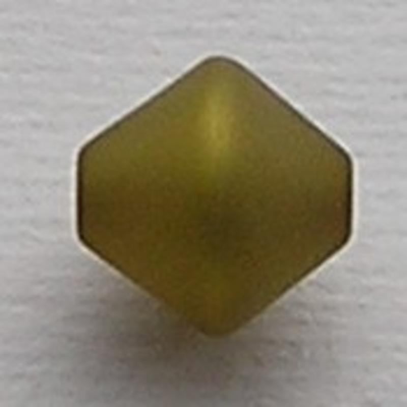Olivine-kleurig Polariskraal. 11mm. Bicone.