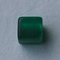 Polaris Bead Square. Shiny 8x8mm. Green.