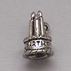 Bedel Verjaardagstaart. 9x14mm. Oudzilverkleurig.