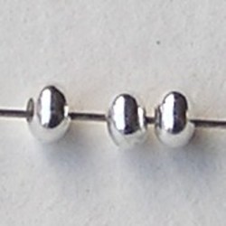 Metalen kraaltje. Rondelle. 2x3mm. Silverplated.