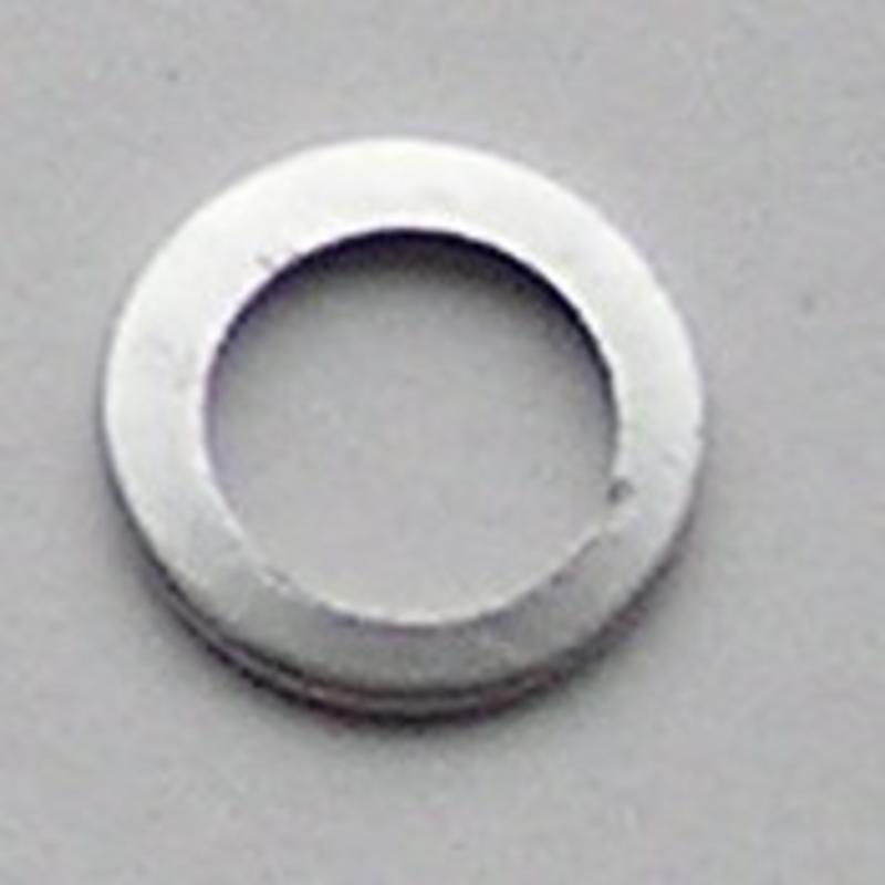 Oud Matzilverkleurig Brass. Platte ring. 13mm.