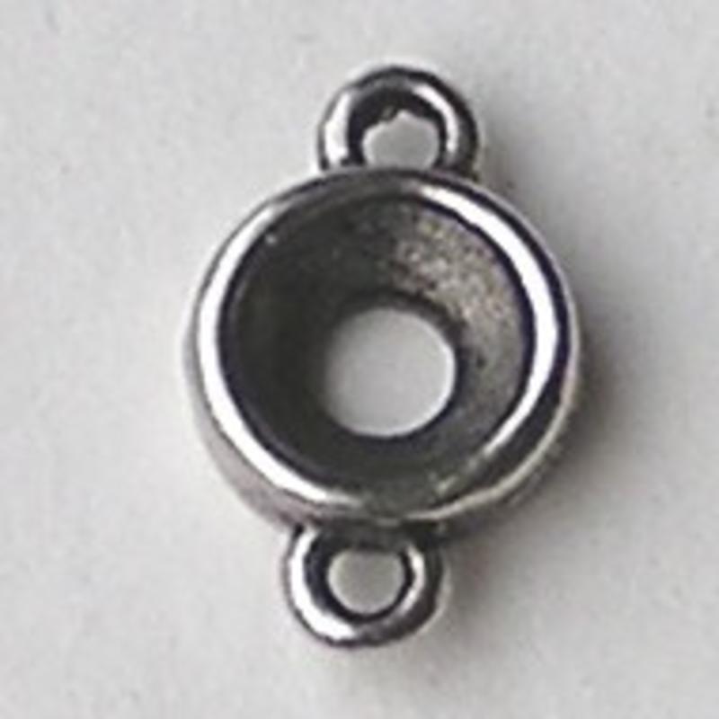 Tussenstukje voor Swarovskisteen ss29. Met 2 oogjes. Zilverkleurig.