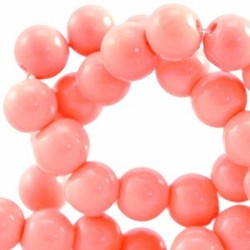 Glaskraal. 4mm. Rond. Light Coral red. Opaque. 100 stuks voor.