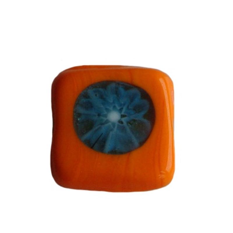 Glaskraal fantasie oranje vierkant plat 13mm.