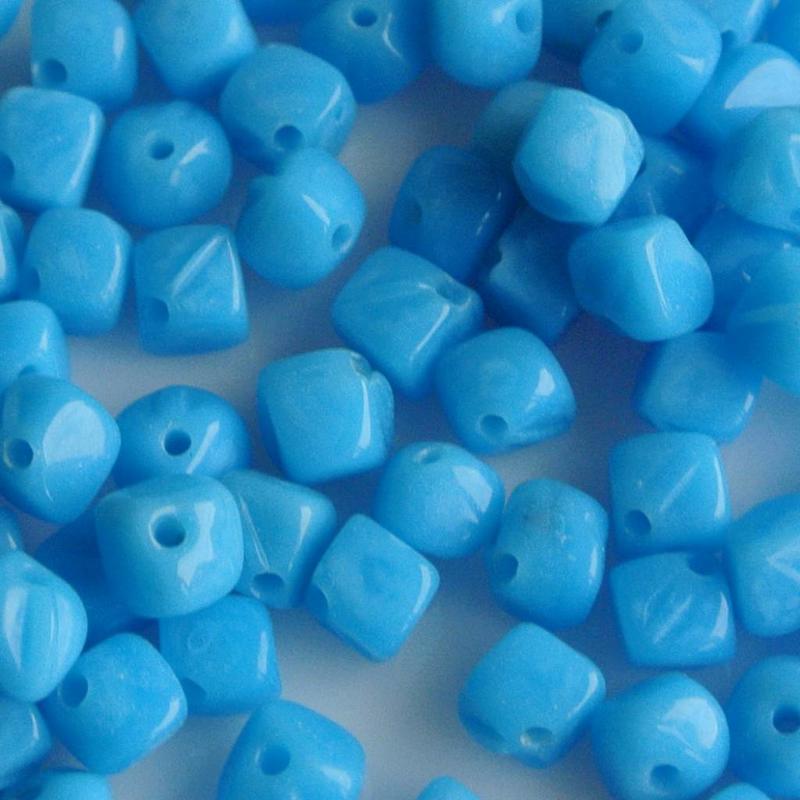 Glaskraaltje angular 5x5mm. Aqua. 100 pieces for.
