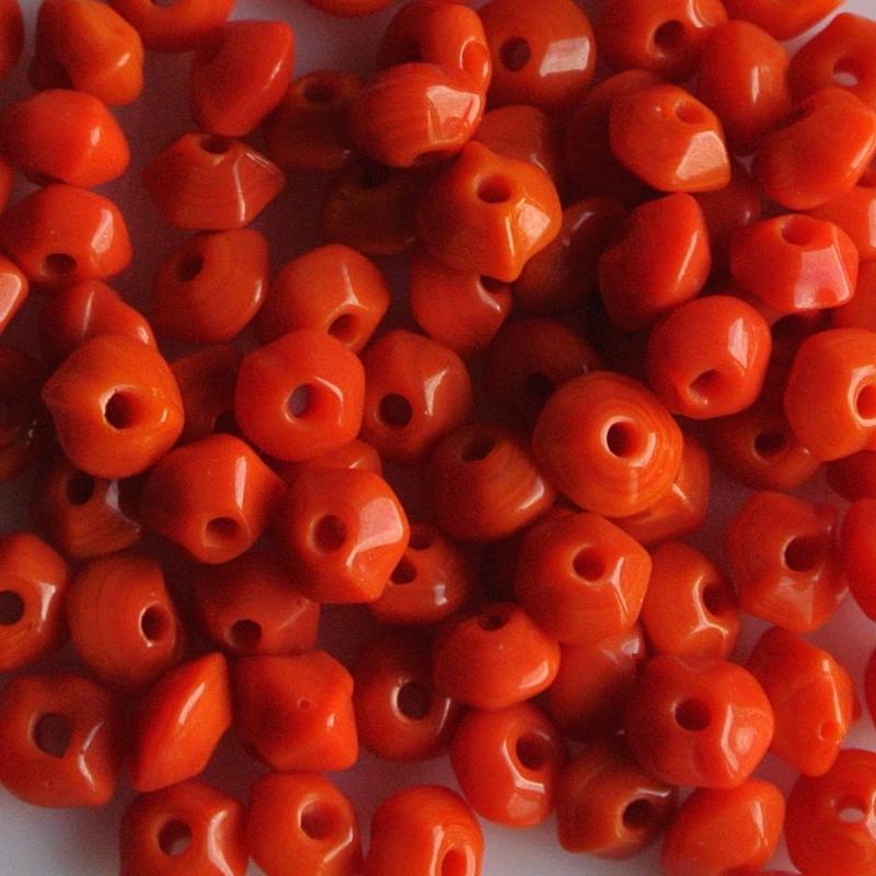Glaskraaltje angular 5x2mm rondelle. Orange. 100 pieces for.