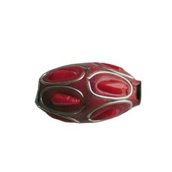 Kashmiribead 13x22mm. Rood zilver met groot gat. Ovaal