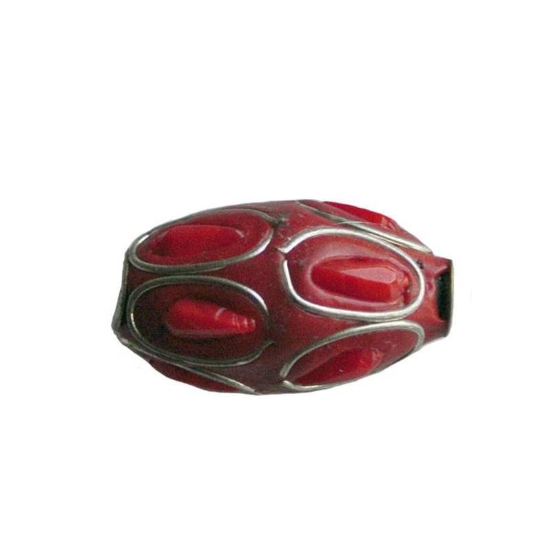 Kashmiribead 13x22mm. Red silver with large hole.