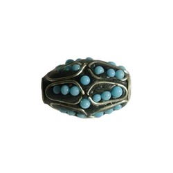 Kashmiribead 13x20mm. Zwart blauw met groot gat. Ovaal