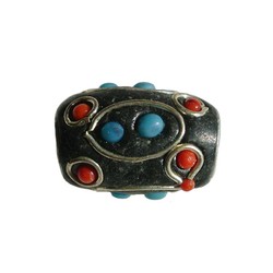 Kashmiribead 13x17mm. Rood blauw met groot gat. Ovaal