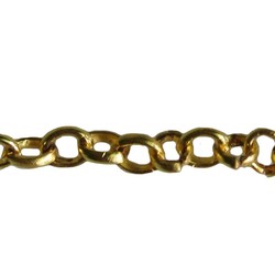 Gold-colored chain. 4x3,5mm. 1 meter