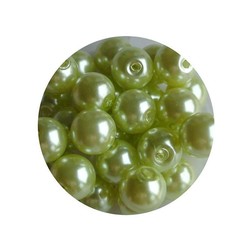 Glass Pearl 6mm light green 100 pieces