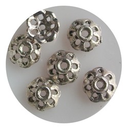 Bead Cap 8mm bearbeitet. Silberfarben