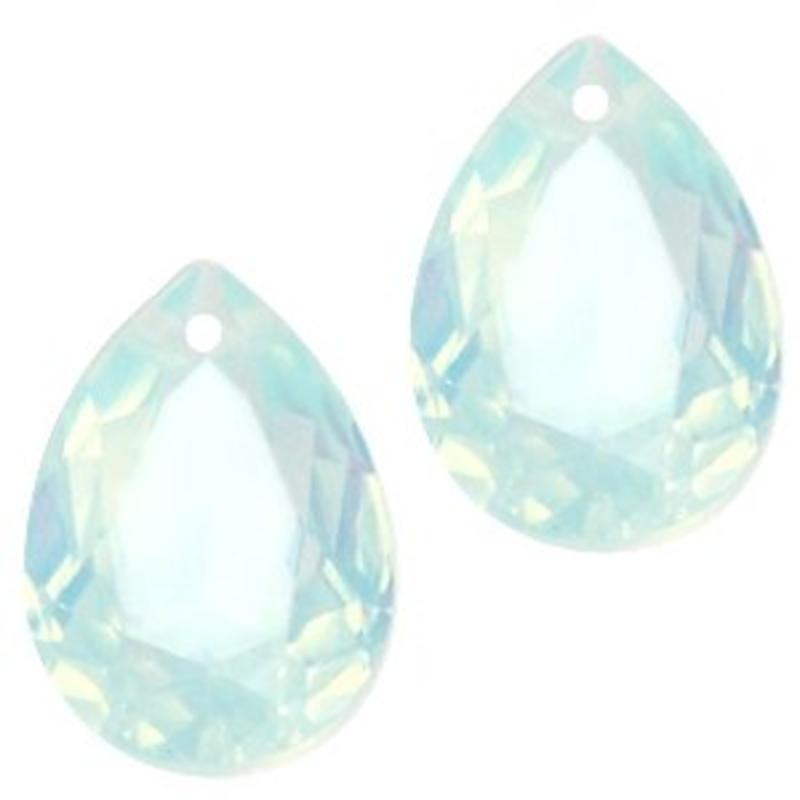 Facetgelepen Teardrop-Anhänger 10x14mm Lt. Blau Türkis Opal