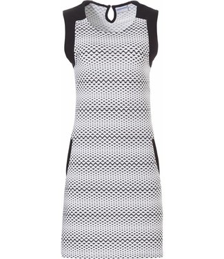 Pastunette Deluxe sleeveless (house) nightdress 'little geometrical triangle lines'