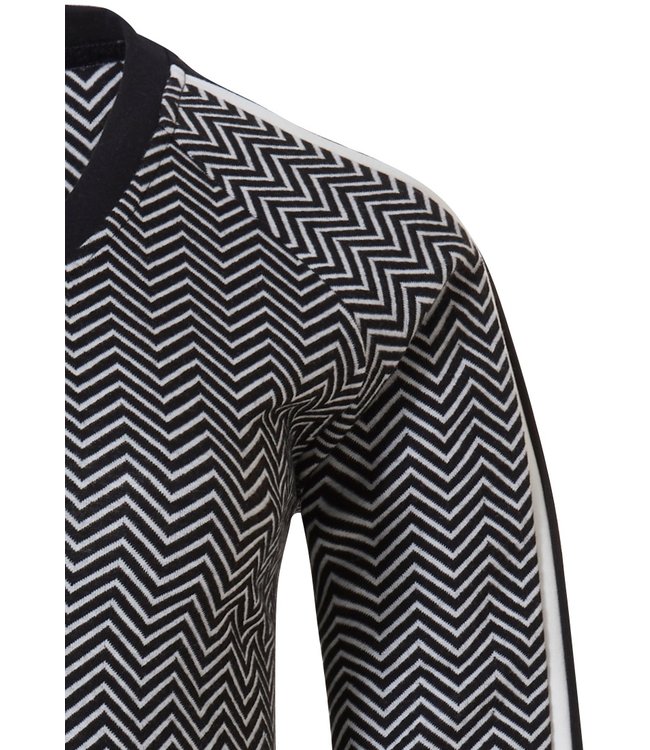 dames homedress met v-hals 'sporty monochrome chic fashion'