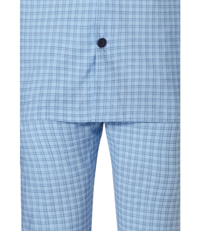 lichtblauwe, doorknoop 100% katoen geweven herenpyjama 'checkered squares'
