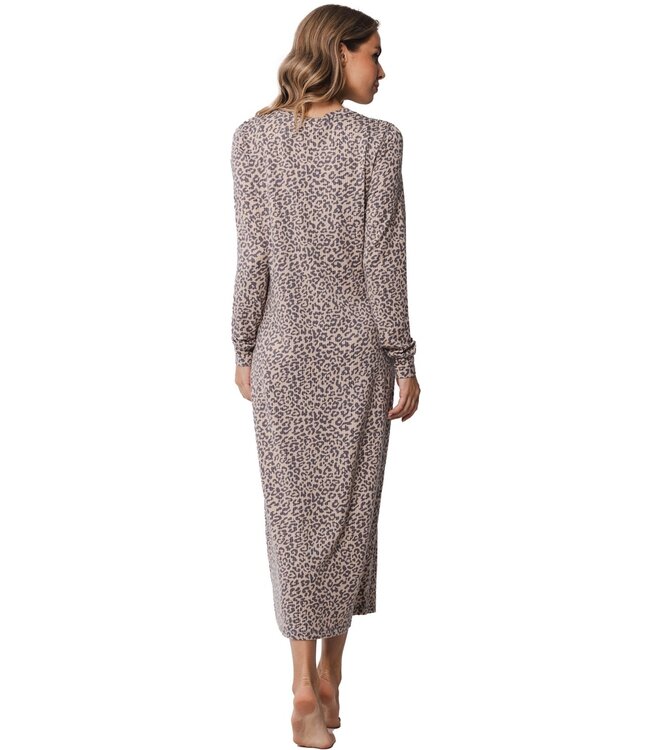 Pastunette extra lang homedress-nachthemd met lange mouwen 'chic animal'