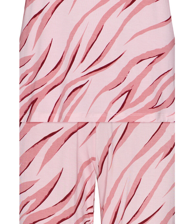 ladies 3/4 sleeve luxury pyjama 'pink animal'