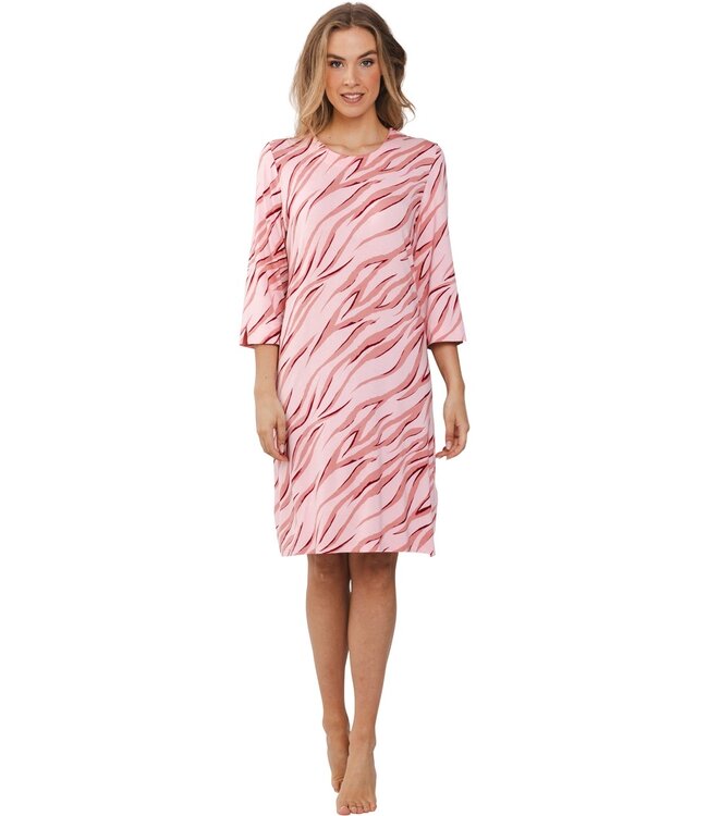 luxe dames nachthemd met 3/4 mouwen 'pink animal'