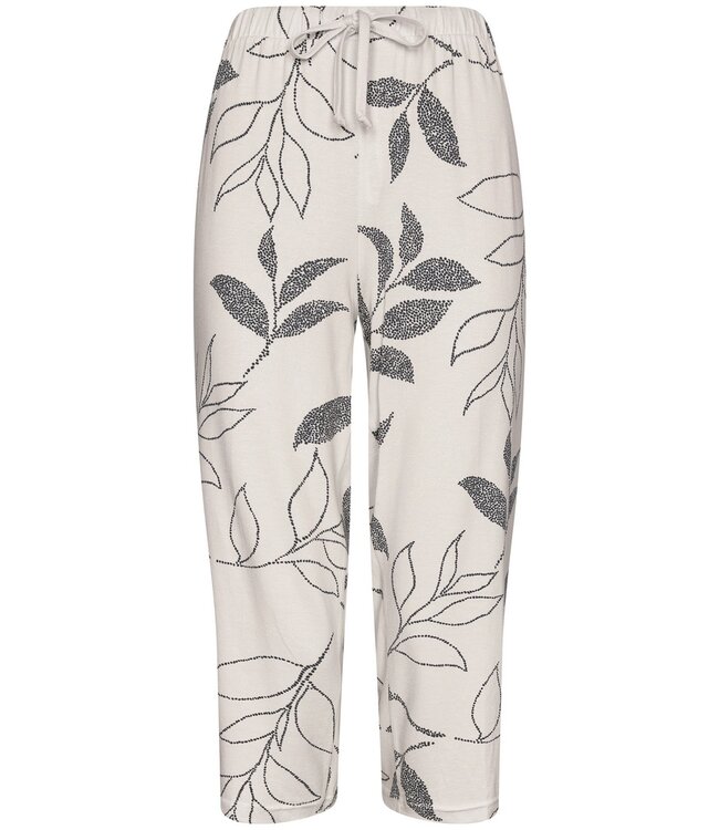 luxe damespyjama met korte mouwen en 3/4e broek 'dotted leafs'