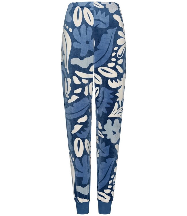 Zachte, blauwe velours home-lounge pyjama ‘bold arty leaves’