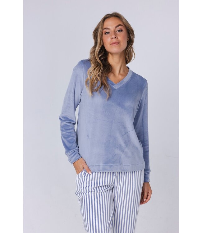 Dames pyjamaset van blauwe, zachte flanel fleece ‘soft stripes’