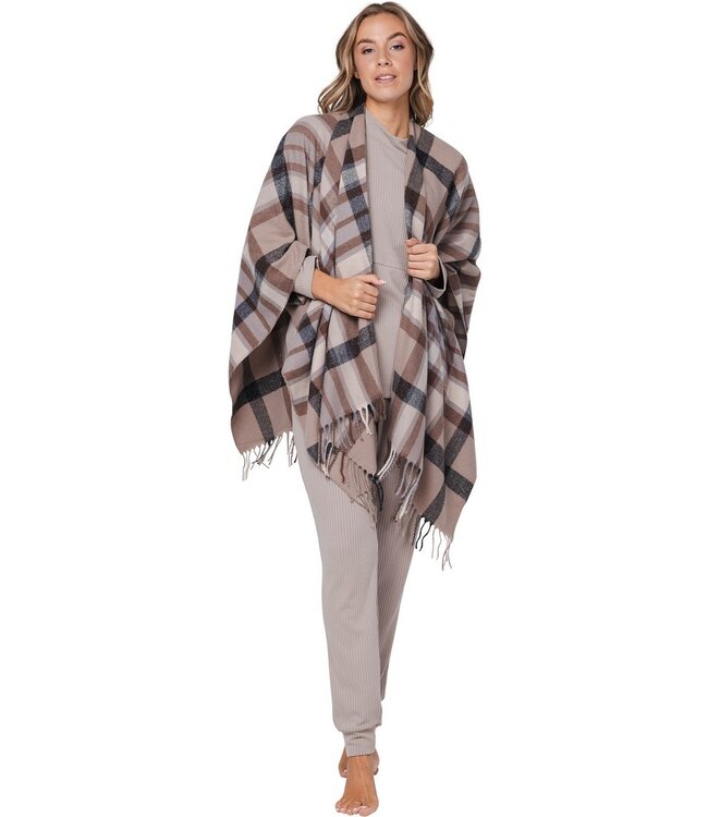 warm, over the shoulders shawl 'winter checks' one size