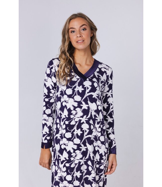 Luxe, lounge nachthemd van ecovero viscose 'floral garden'