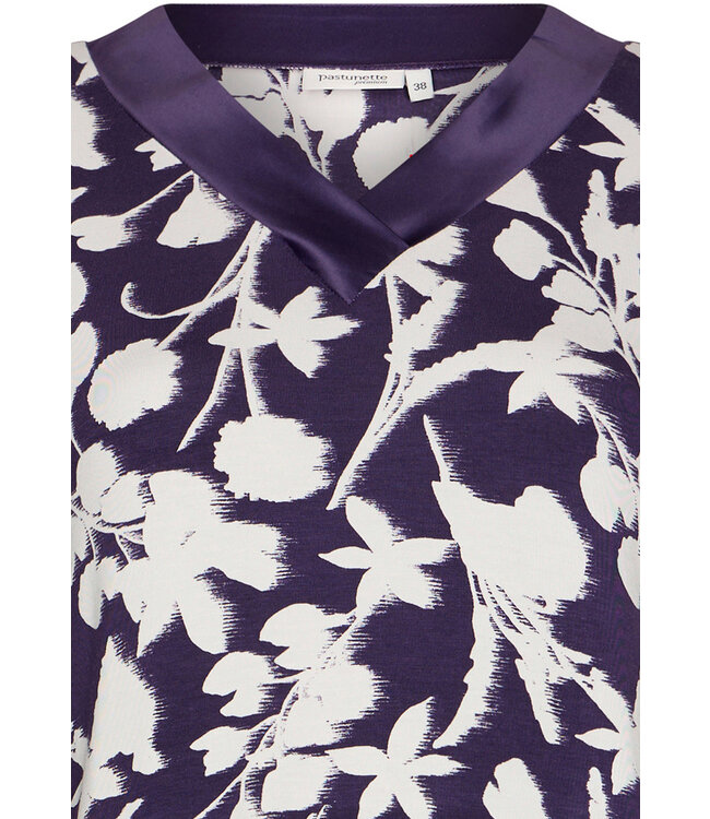 Luxe, lounge nachthemd van ecovero viscose 'floral garden'