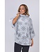 Zachte flanel-fleece poncho van reliëfstof 'silver snowflakes'