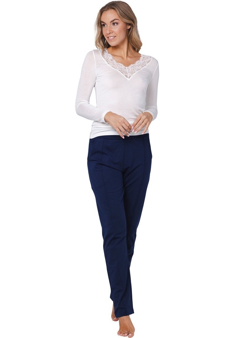 Ecru Top Met Lange Mouwen En V hals Met Kant Pyjama direct ecru-top-met-lange-mouwen-en-v-hals-met-kant-pyjama-direct