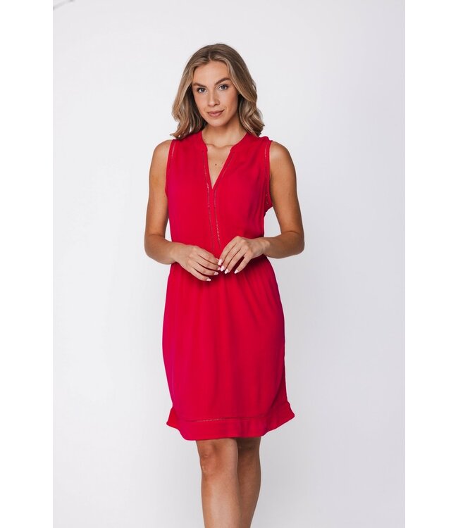 red sleeveless v neck beachdress with pretty detailing chic beach