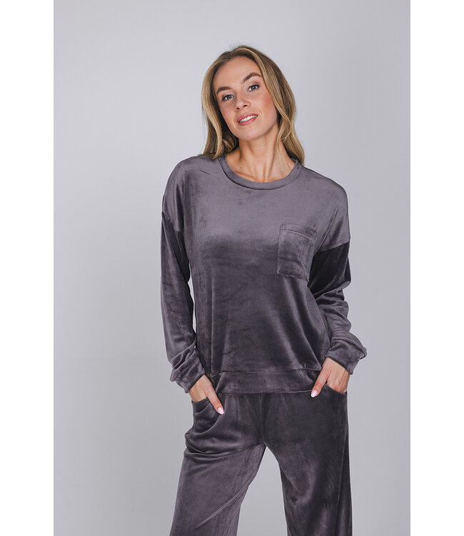 Donkergrijze fleece pyjama met borstzakje Fabulously Chic