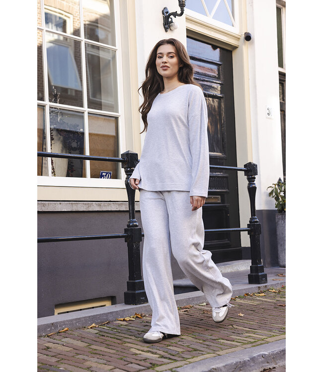 Lichtgrijze pyjama van wafelstof met oversized top Fabulously Chic