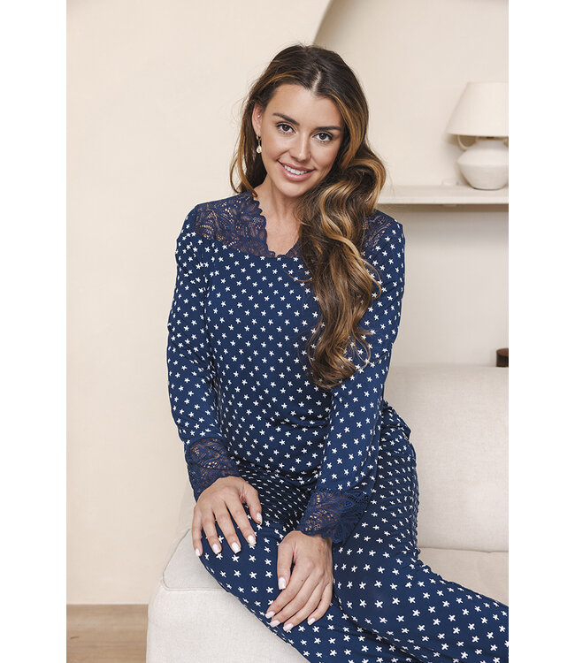 Donkerblauwe modal damespyjama met boorden lange mouwen Stars & Lace