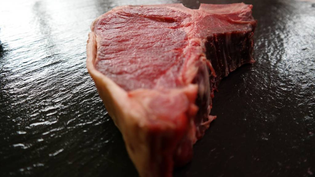 T BONE STEAK / DRY AGED / VON DER FÄRSE