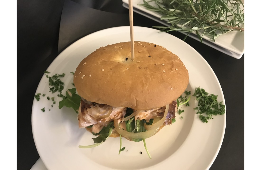LACHS | BURGER