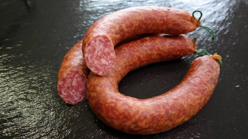 KÜMMELMETTWURST