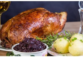 Weihnachtsgans fertig gebraten