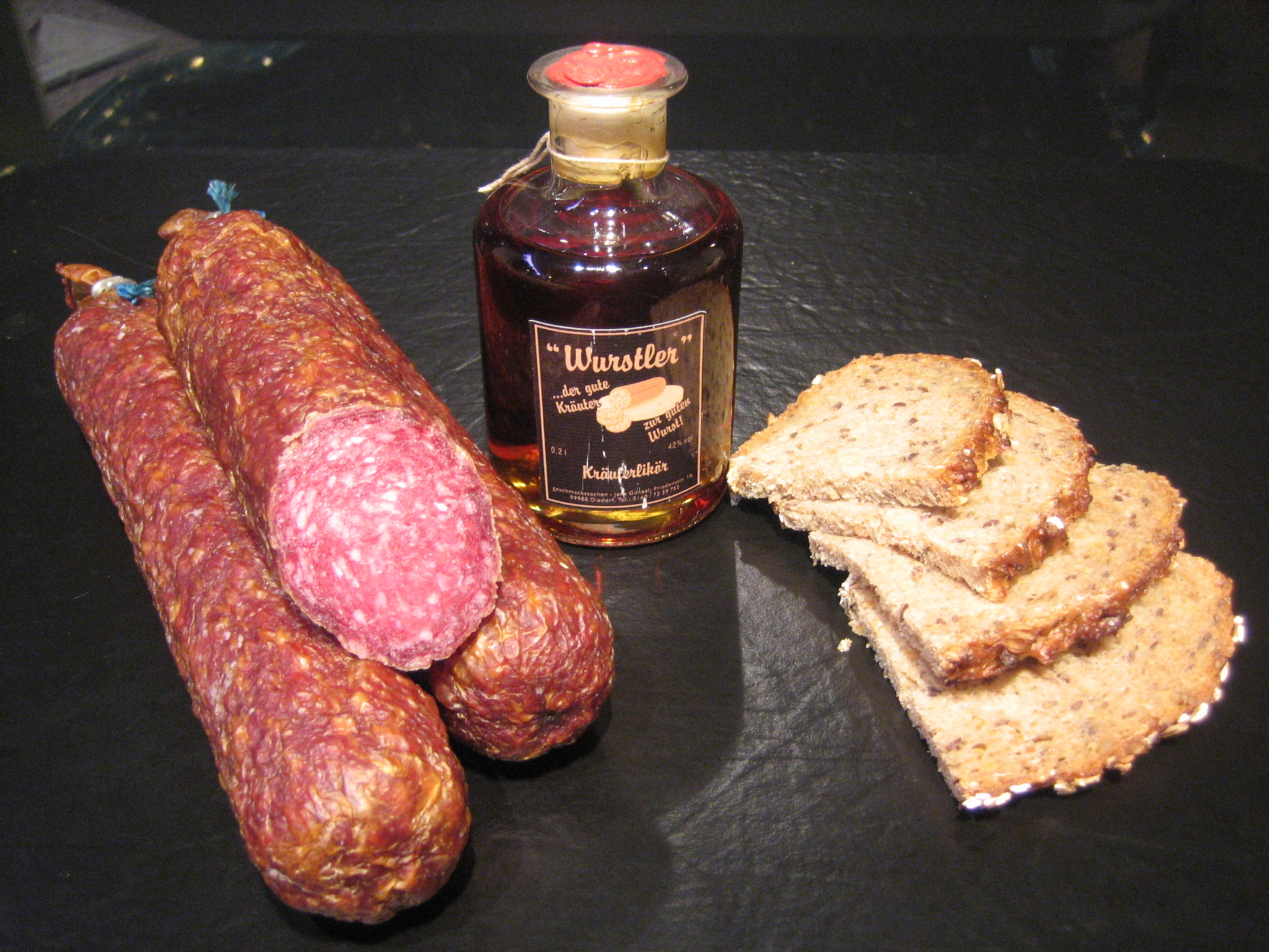 WILDSALAMI KAUFEN: Die Original Wildstracke aus der Hessischen Rhön – Naturreifung vom Metzgermeister